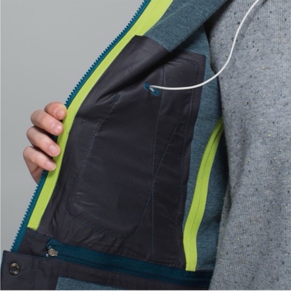 LULULEMON Rain Or Shine Interchangeable Hooded Jacket - Alberta Lake - Sz 12 - Picture 5 of 16